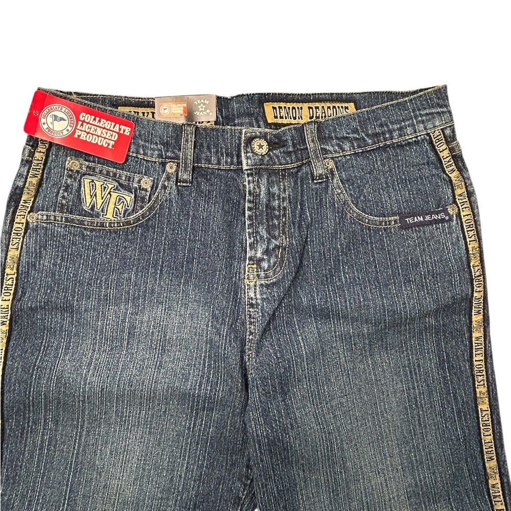 Team Jeans‎ Women’s Wake Forest Demon Deacons Squad Capri Pants 6 NWT NCAA